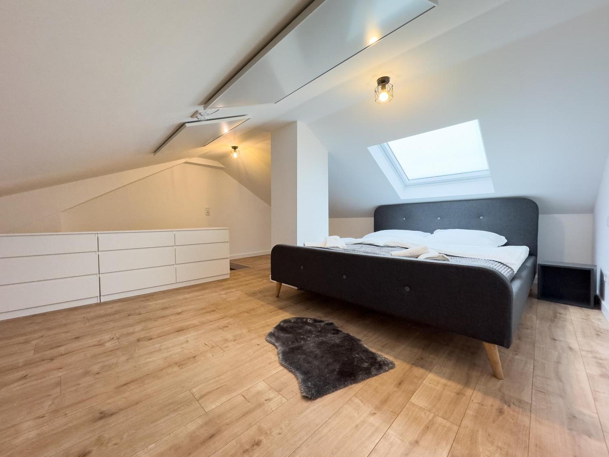 Klassen Apartments! Stadtnahes Ferienhaus* Mit Terrasse In Aulendorf * Fuer 6-8 Personen Exterior photo